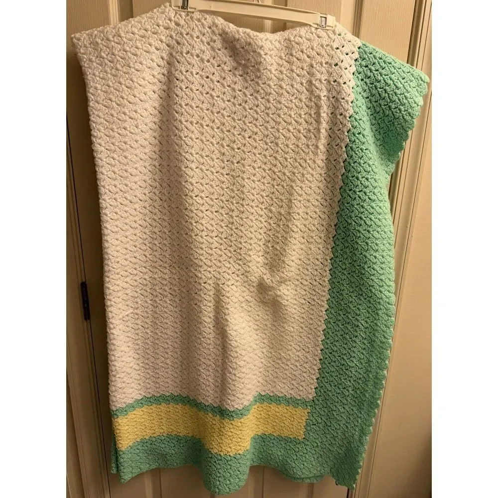 Handmade‎ Vintage Blanket Crochet Afghan White Green Yellow 100